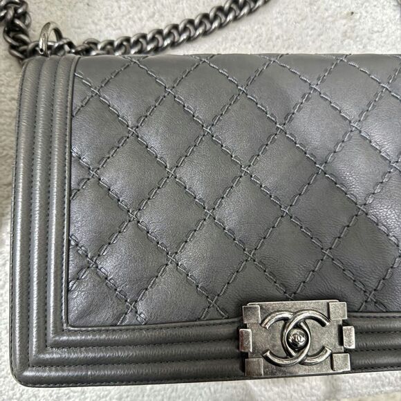 Chanel Metallic Calfskin Quilted Medium Boy Flap Dark Silver - Picture 2 of 12